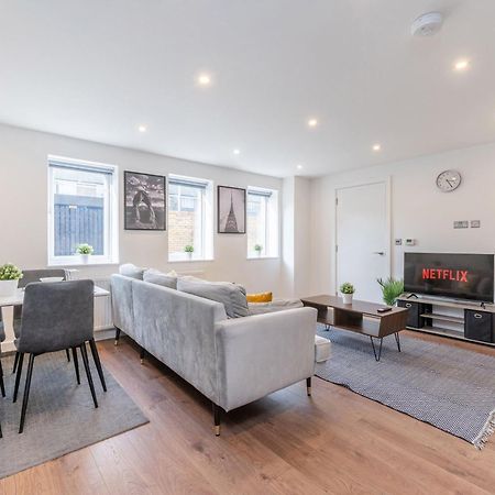 Modern London Home - 2 Bedrooms 2 Bath - Battersea, Vauxhall & Nine Elms Station Exteriör bild